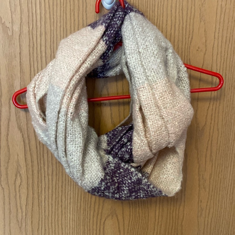 Infinity scarf